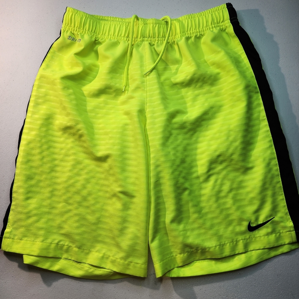 NIKE DRI-FIT Graphic Light Weight Soccer Shorts